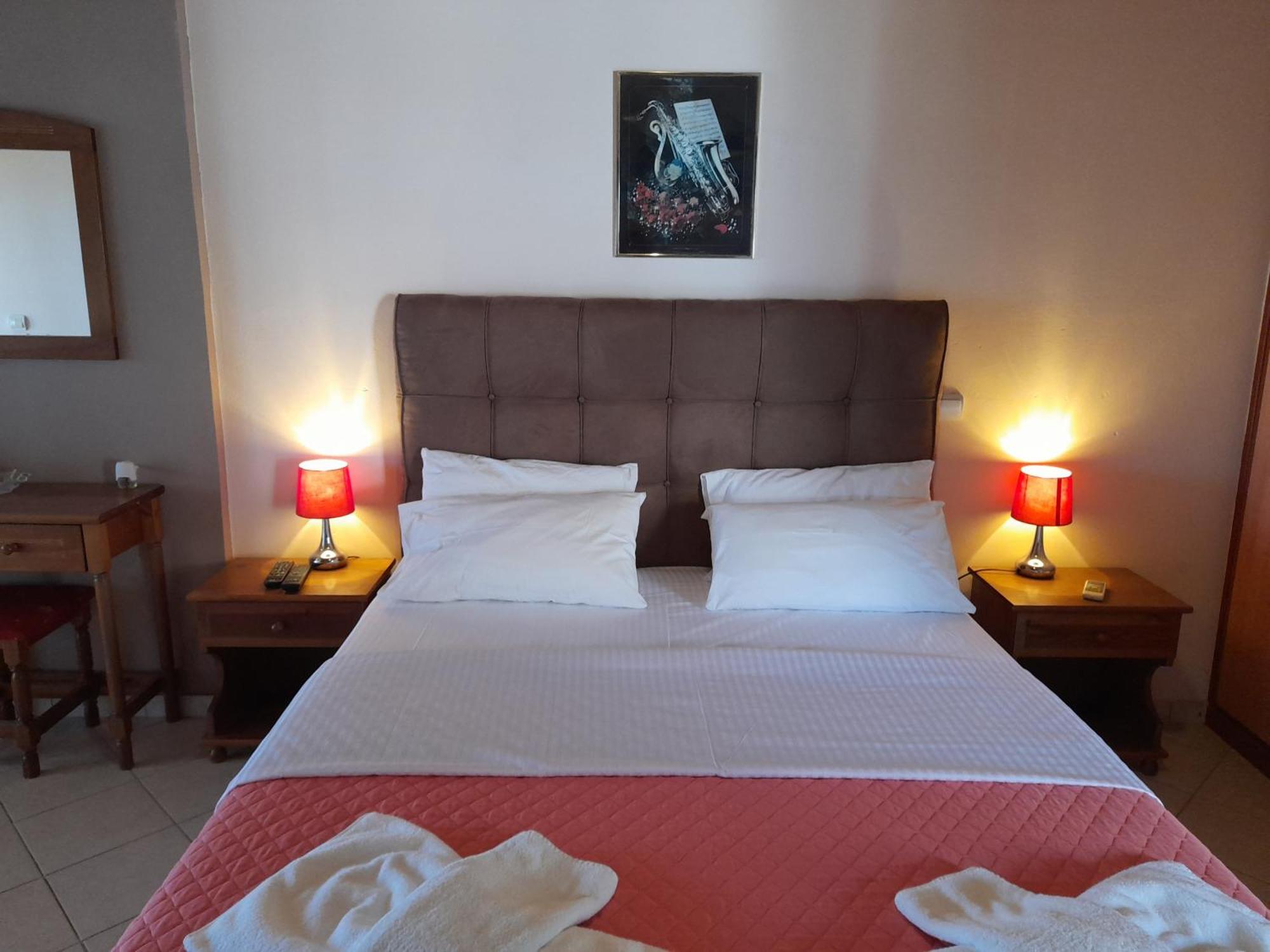 Aparthotel Delfini Akhladherí Zewnętrze zdjęcie