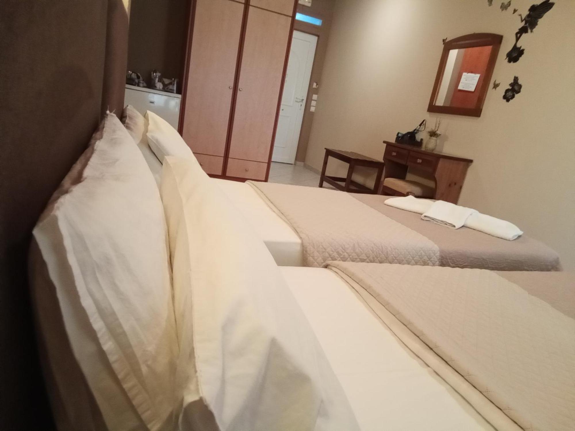 Aparthotel Delfini Akhladherí Zewnętrze zdjęcie