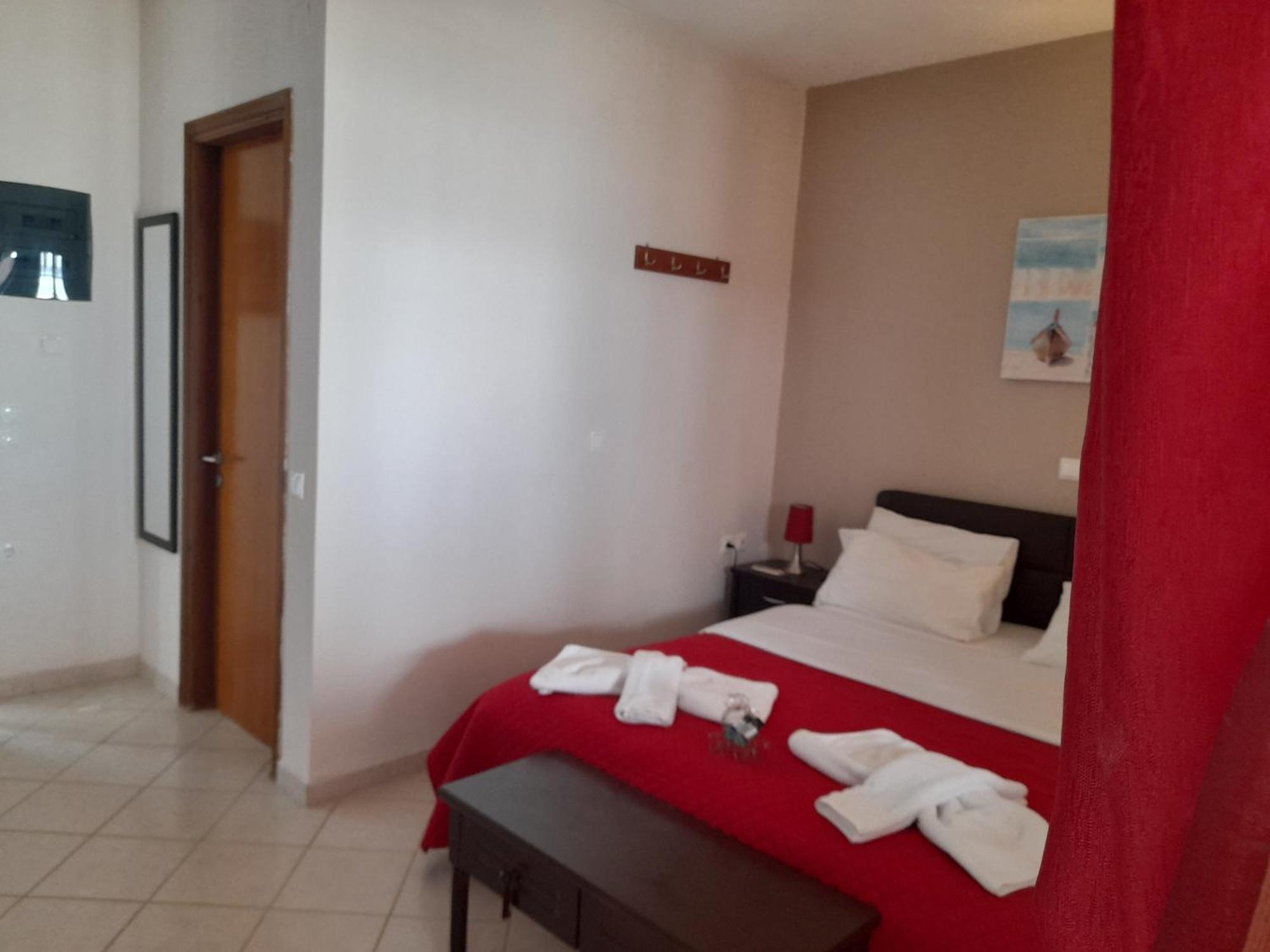 Aparthotel Delfini Akhladherí Zewnętrze zdjęcie