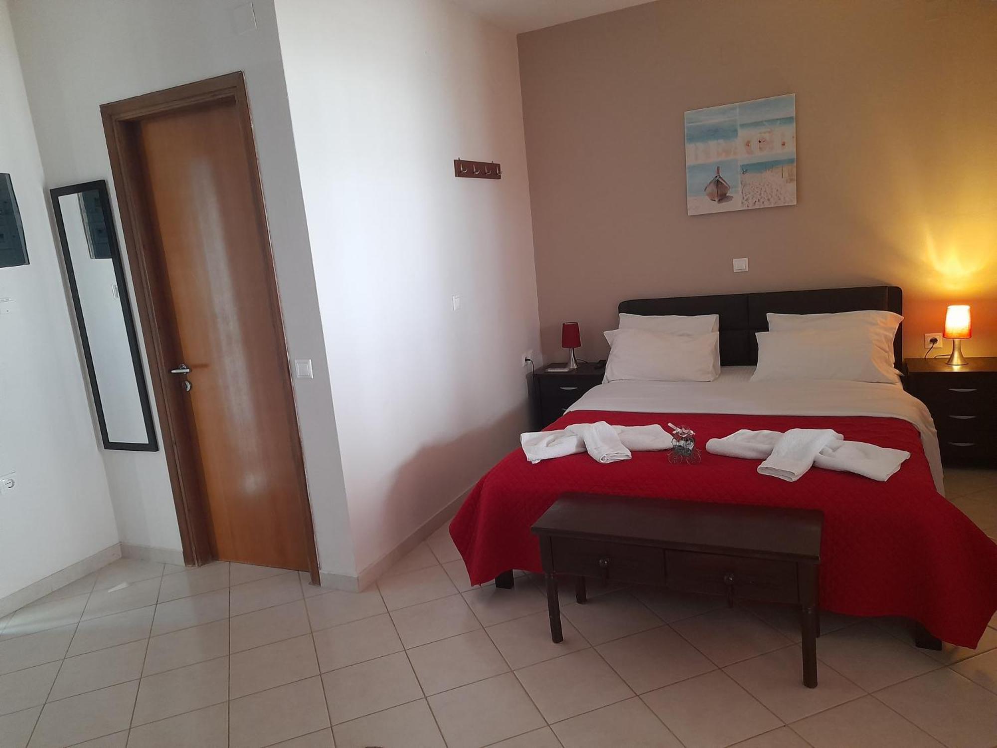 Aparthotel Delfini Akhladherí Zewnętrze zdjęcie